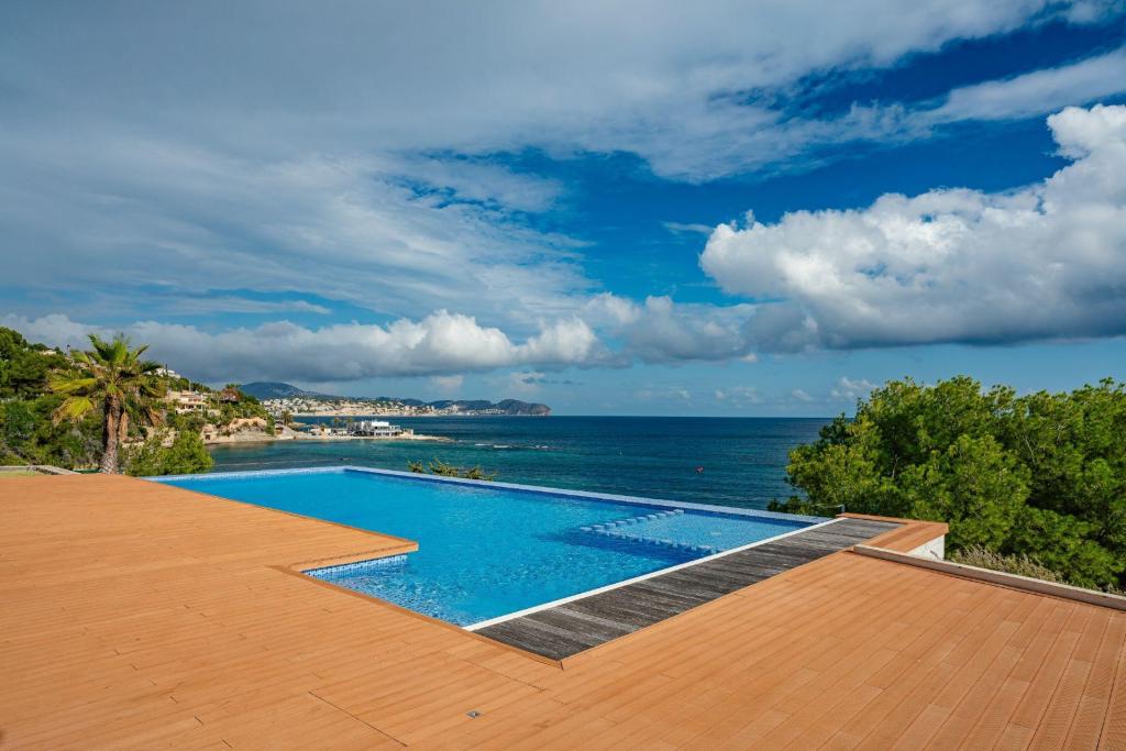 6 bed casa / chalet in Calpe / Calp