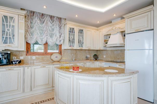 6 bed casa / chalet in Calpe / Calp
