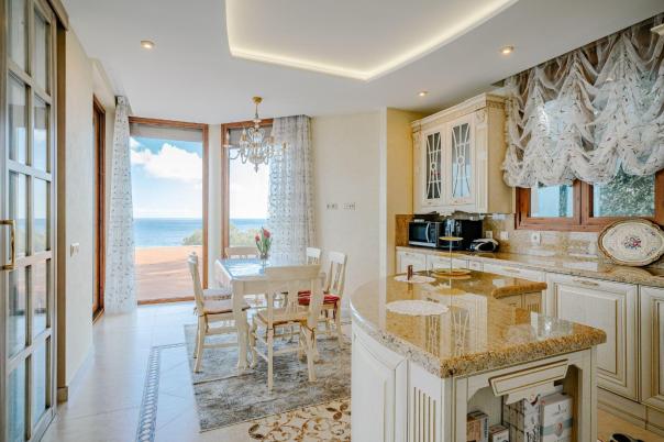6 bed casa / chalet in Calpe / Calp