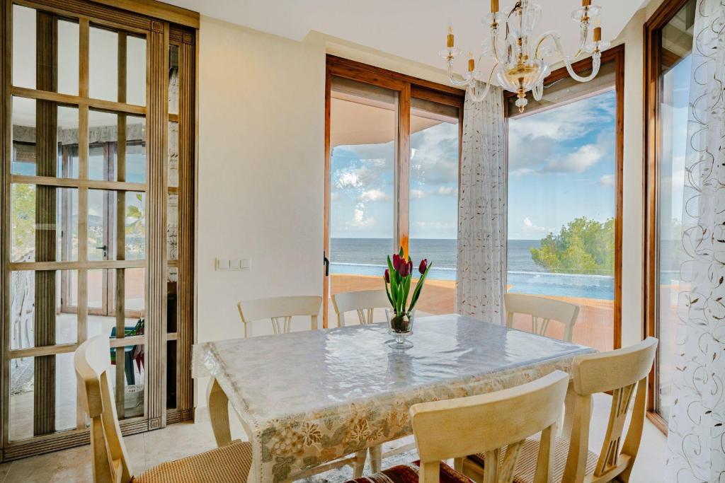6 bed casa / chalet in Calpe / Calp