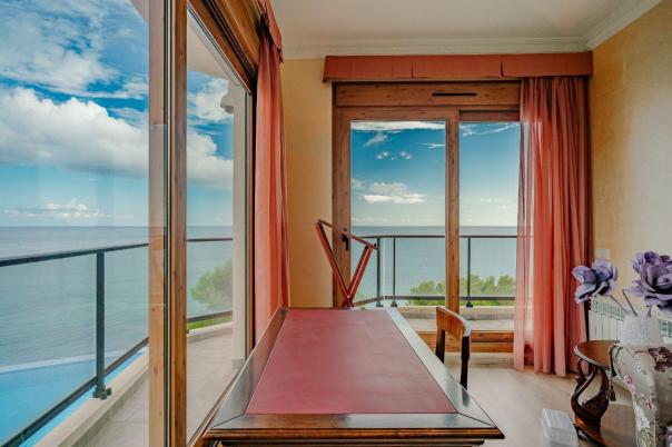 6 bed casa / chalet in Calpe / Calp