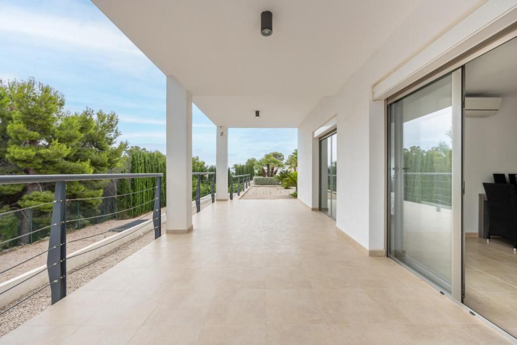 5 bed villa in Altea
