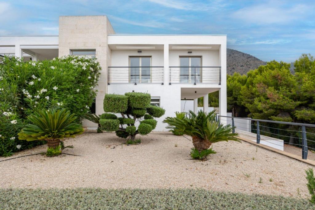 5 bed villa in Altea