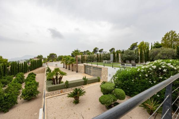 5 bed villa in Altea