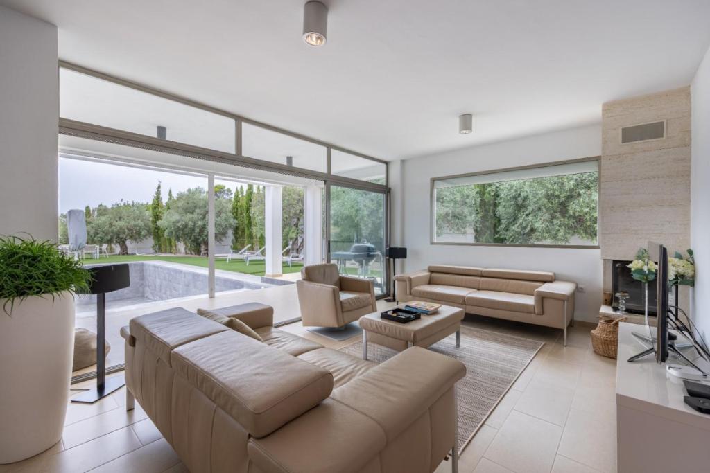 5 bed villa in Altea