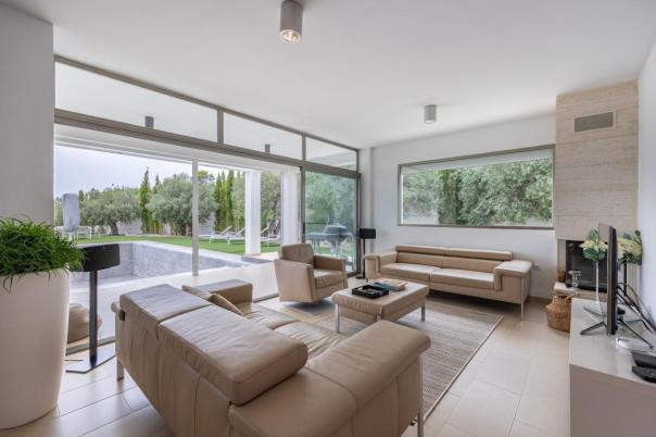 5 bed villa in Altea