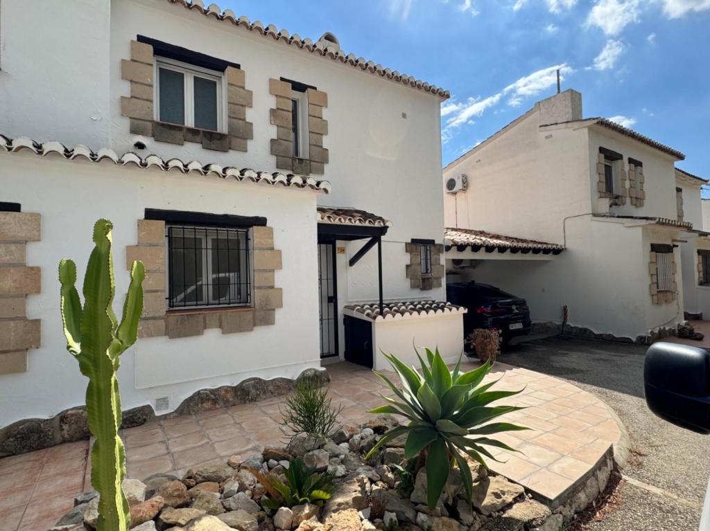 2 bed bungalow in Moraira
