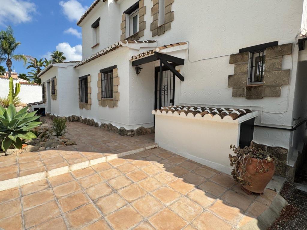2 bed bungalow in Moraira