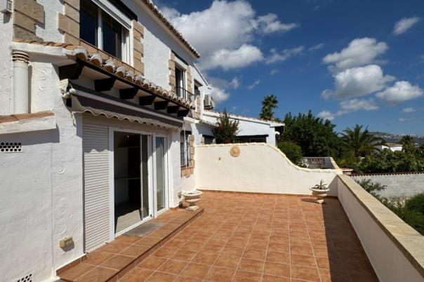 2 bed bungalow in Moraira
