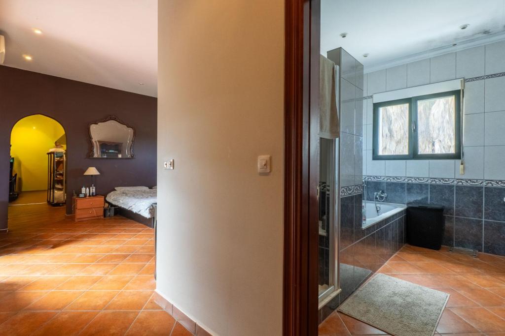 5 bed villa in Ondara