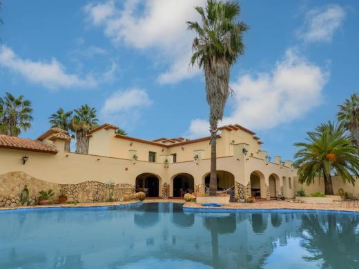 5 bed villa in Ondara