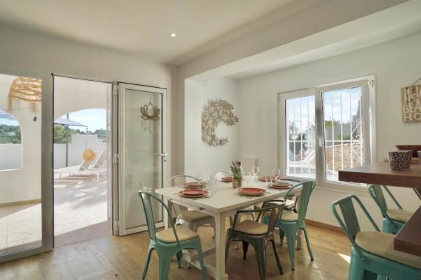 6 bed villas in Moraira