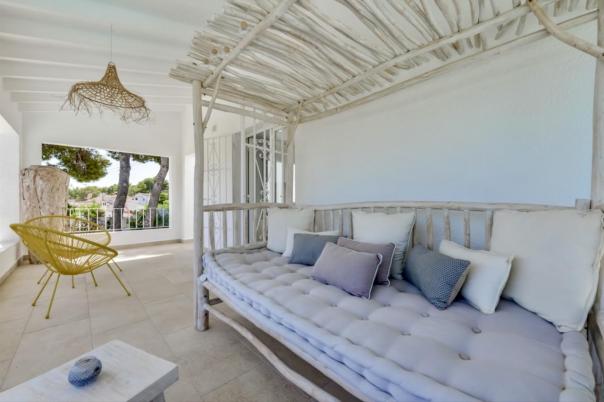 6 bed villas in Moraira