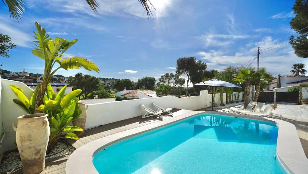 6 bed villas in Moraira