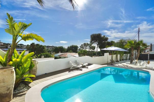6 bed villas in Moraira