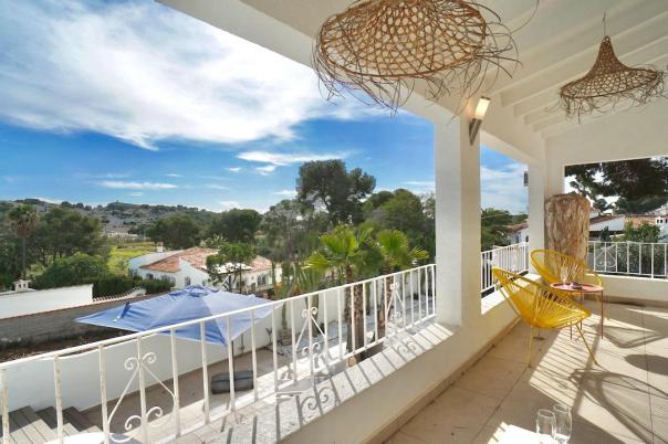 6 bed villas in Moraira