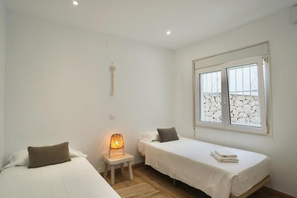 6 bed villas in Moraira