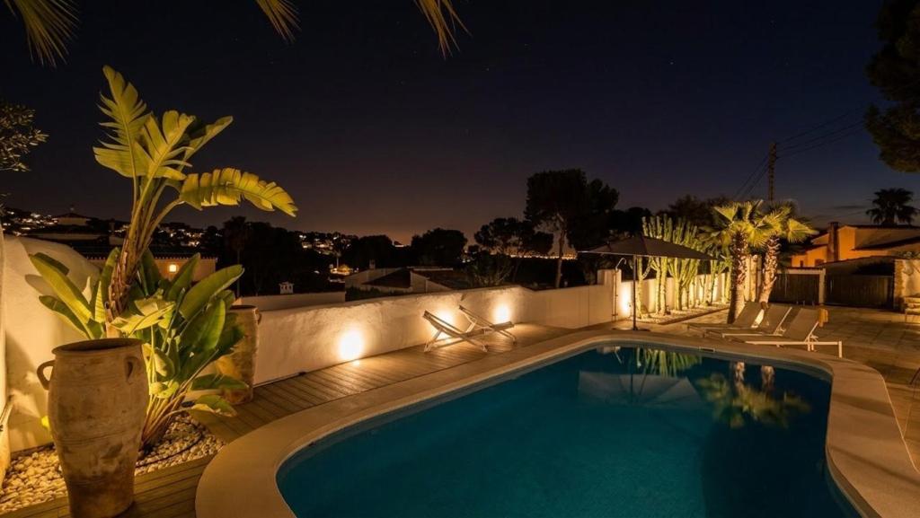 6 bed villas in Moraira