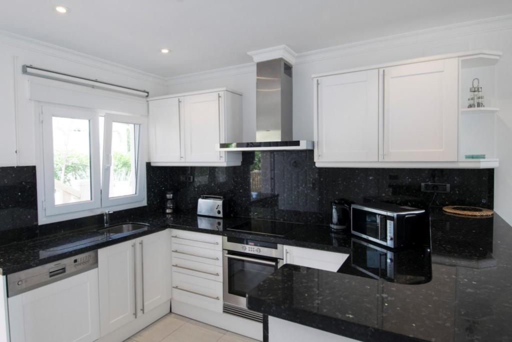 2 bed apartment in Benissa
