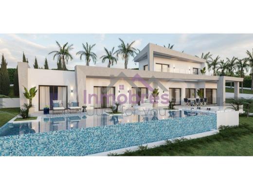 4 bed casa / chalet in Jávea