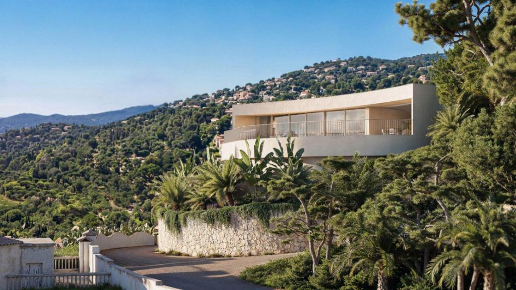 5 bed villas in Moraira