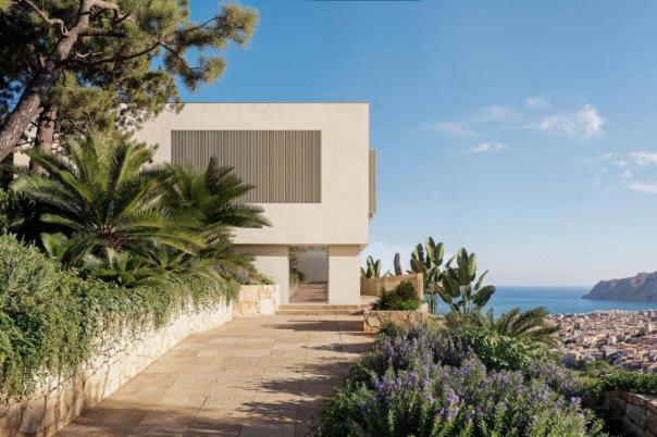 5 bed villas in Moraira