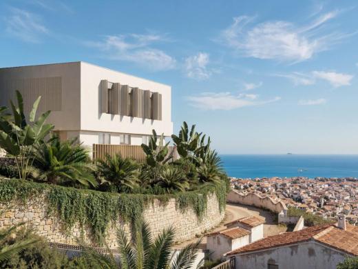 5 bed villas in Moraira