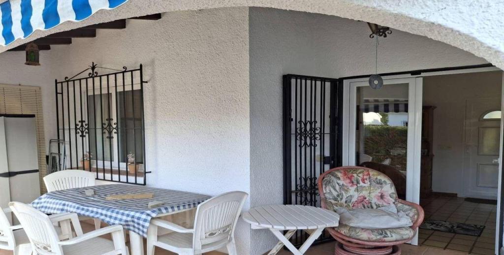 2 bed bungalow in Moraira