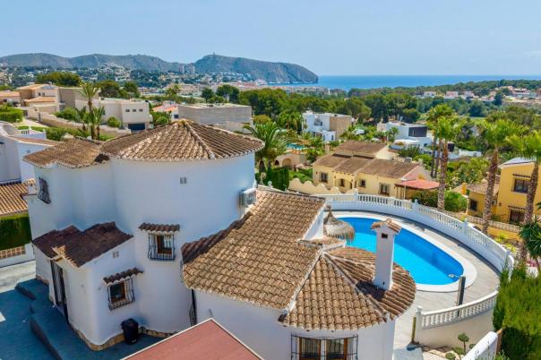 3 bed villa in Moraira