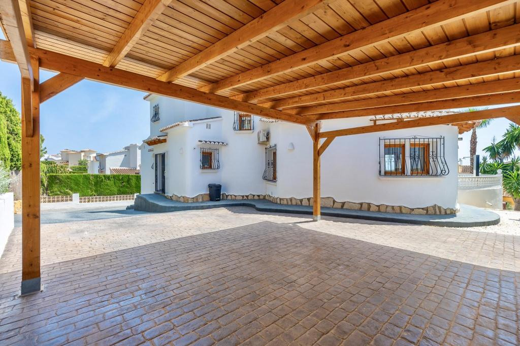3 bed villa in Moraira