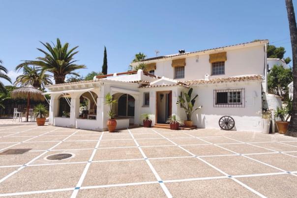 4 bed villa in Moraira
