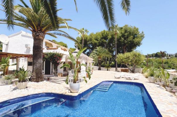 4 bed villa in Moraira