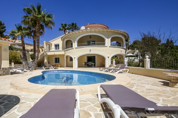 6 bed villa in Moraira