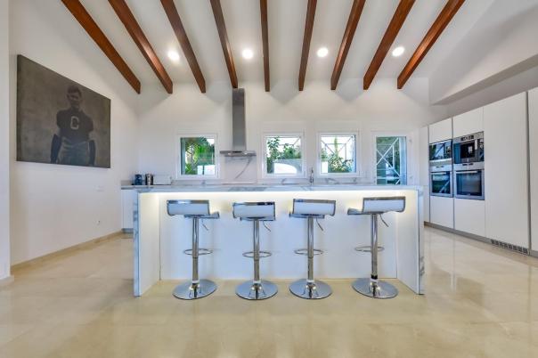 8 bed villas in Altea