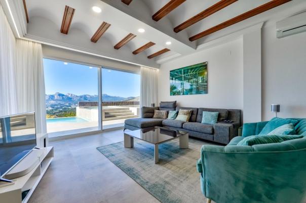 8 bed villas in Altea