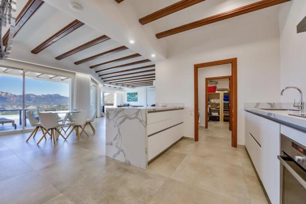 8 bed villas in Altea