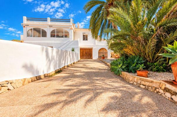 4 bed villa in Moraira