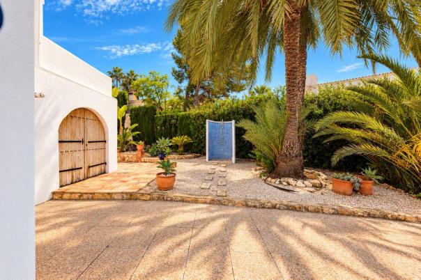 4 bed villa in Moraira