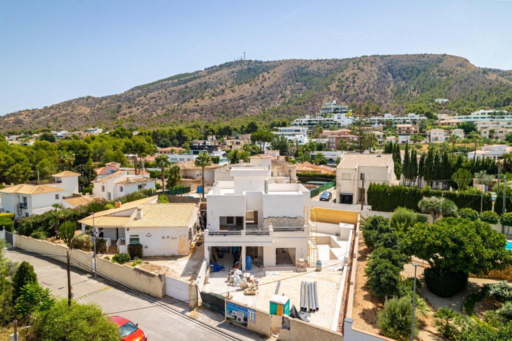 4 bed villa in Albir