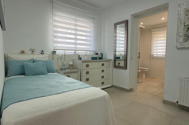 5 bed villa in Moraira