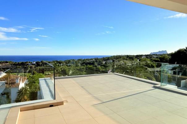 5 bed villa in Moraira
