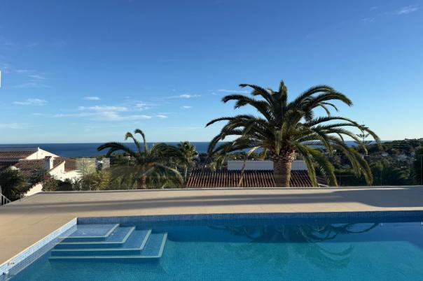 5 bed villa in Moraira