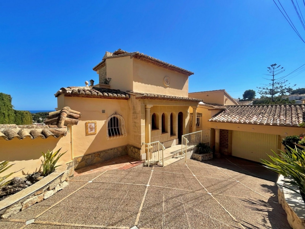 4 bed villa in Moraira