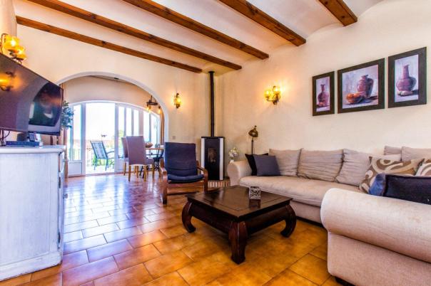 2 bed bungalow in Moraira