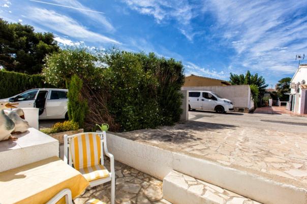 2 bed bungalow in Moraira