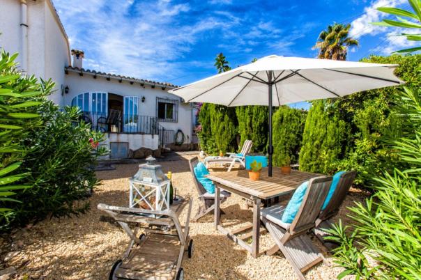 2 bed bungalow in Moraira