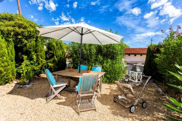 2 bed bungalow in Moraira