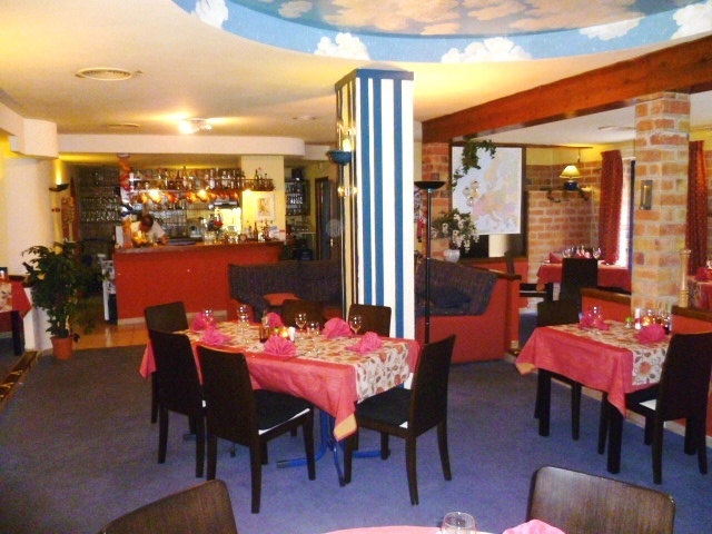Por Qué No? Restaurant