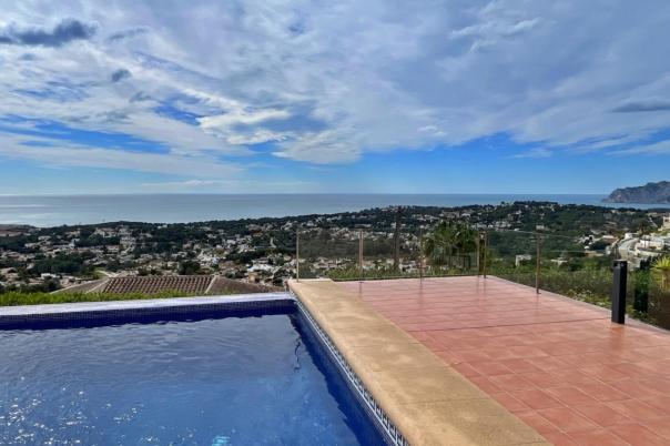 4 bed villa in Moraira