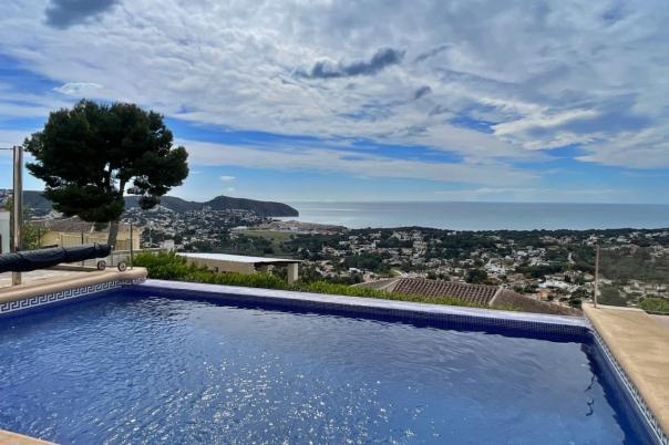 4 bed villa in Moraira